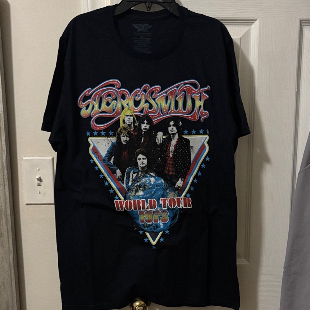 Aerosmith Black Graphic T-Shirt medium size